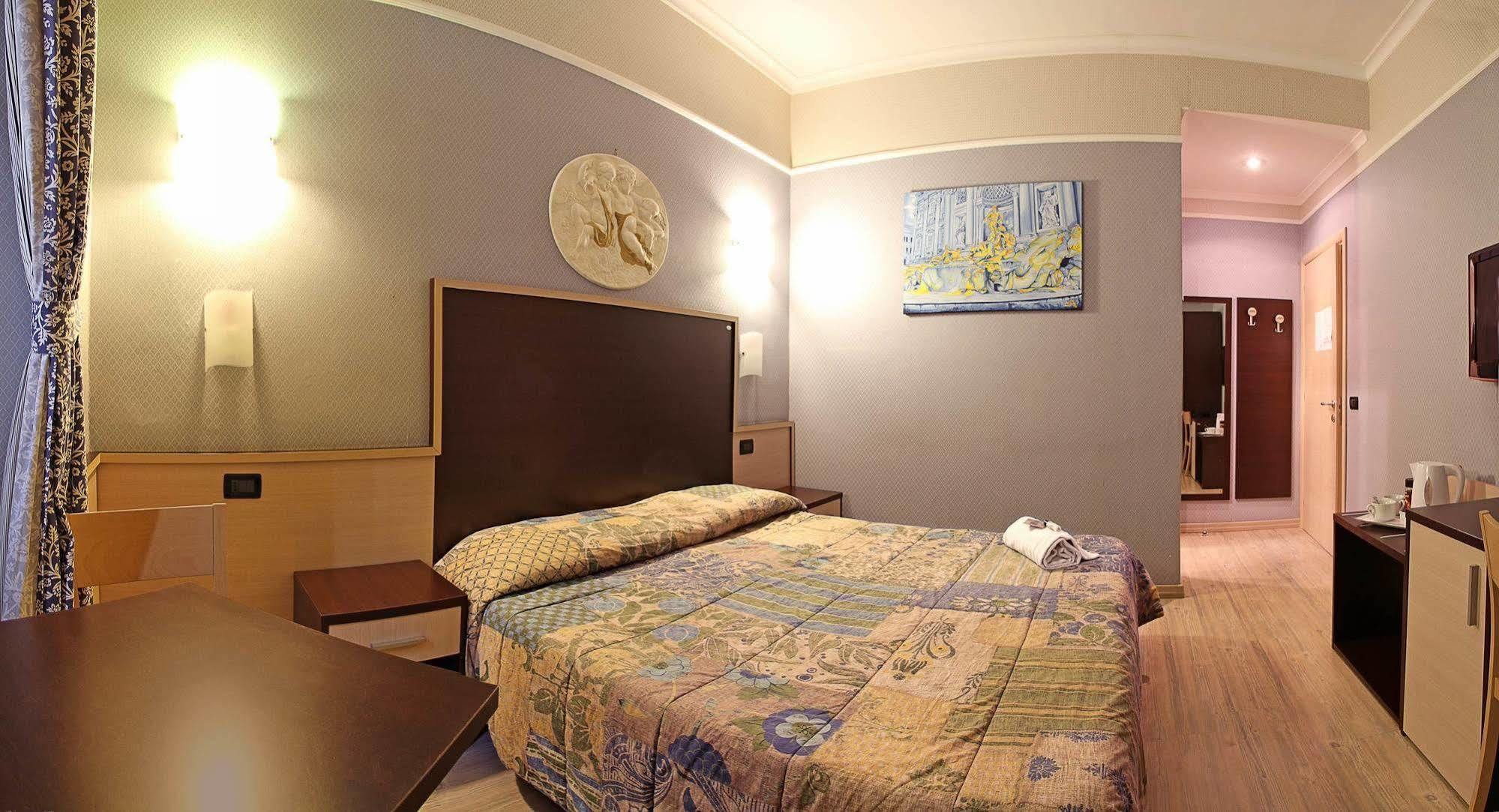 La Casa Di Maurizio Frühstückspension 3*
